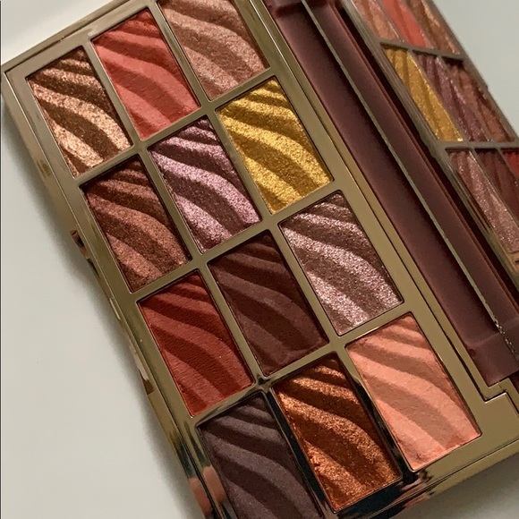 Ciate London 12-Pc🎨The Velvet Eyeshadow Palette Nude Natural No Makeup Pastel - Picture 4 of 13